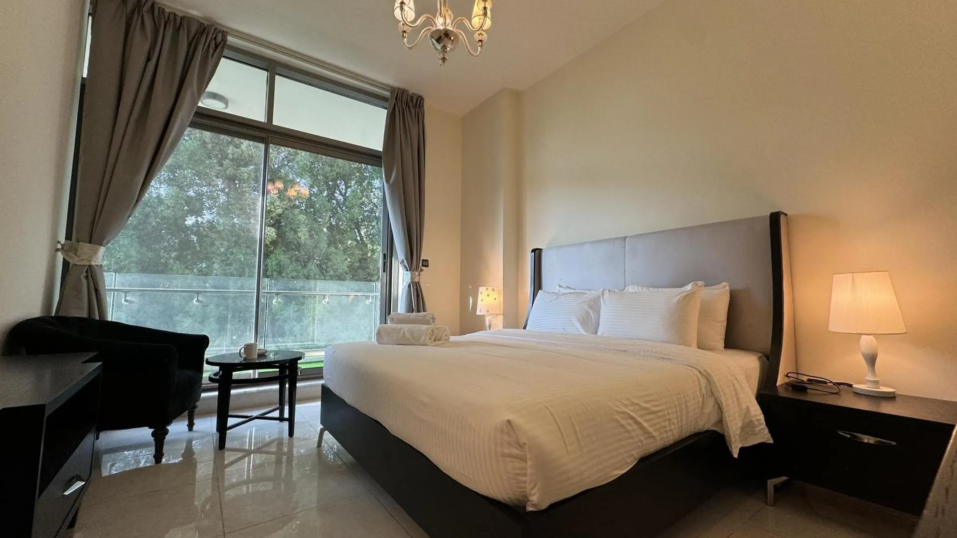Dubai Apartment In Meydan